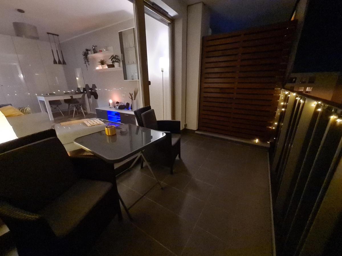 Jr Smolna Apartment Poznan Ngoại thất bức ảnh